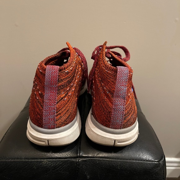 FS: Men’s Nike Lunar flyknit chukka sneaker. - Picture 2 of 4